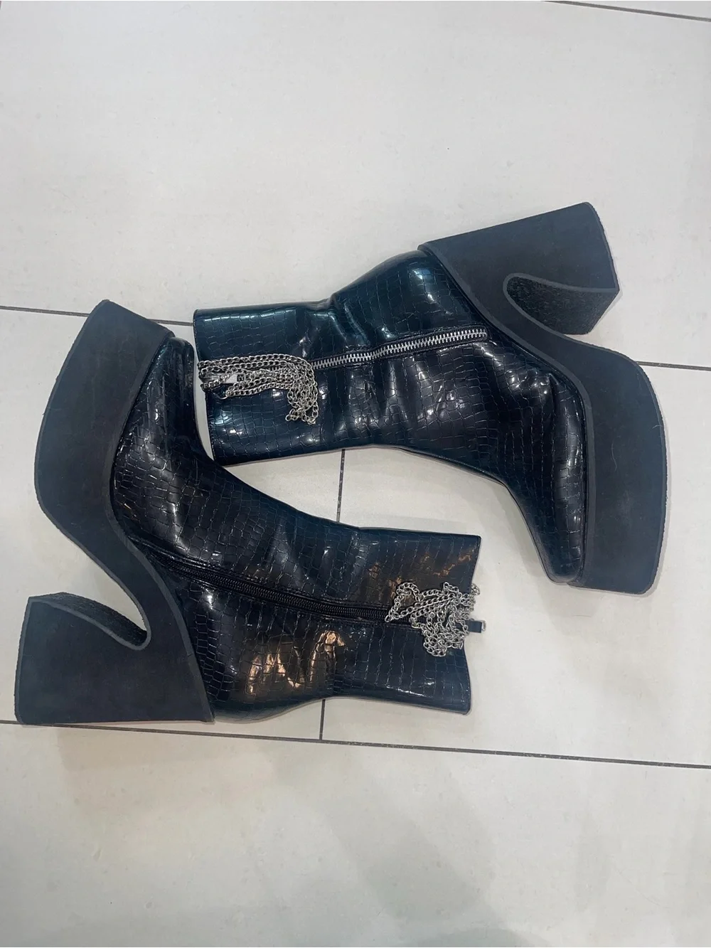 Dolls Kill Arnor Croc Chain Platform Boots Black Size 9